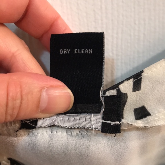 🌸NEW🌸 Bob Mackie Vintage Zebra Silk Top - Picture 7 of 15